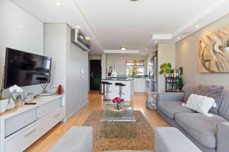 2 Bedroom Property for Sale in Sea Point Western Cape